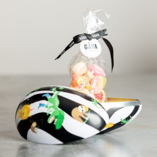 Gåva Gifting - ZORRO Refillable Tin Easter Egg (Scandi-Style Påskägg) with Vegan Pick and Mix - 6x335g
